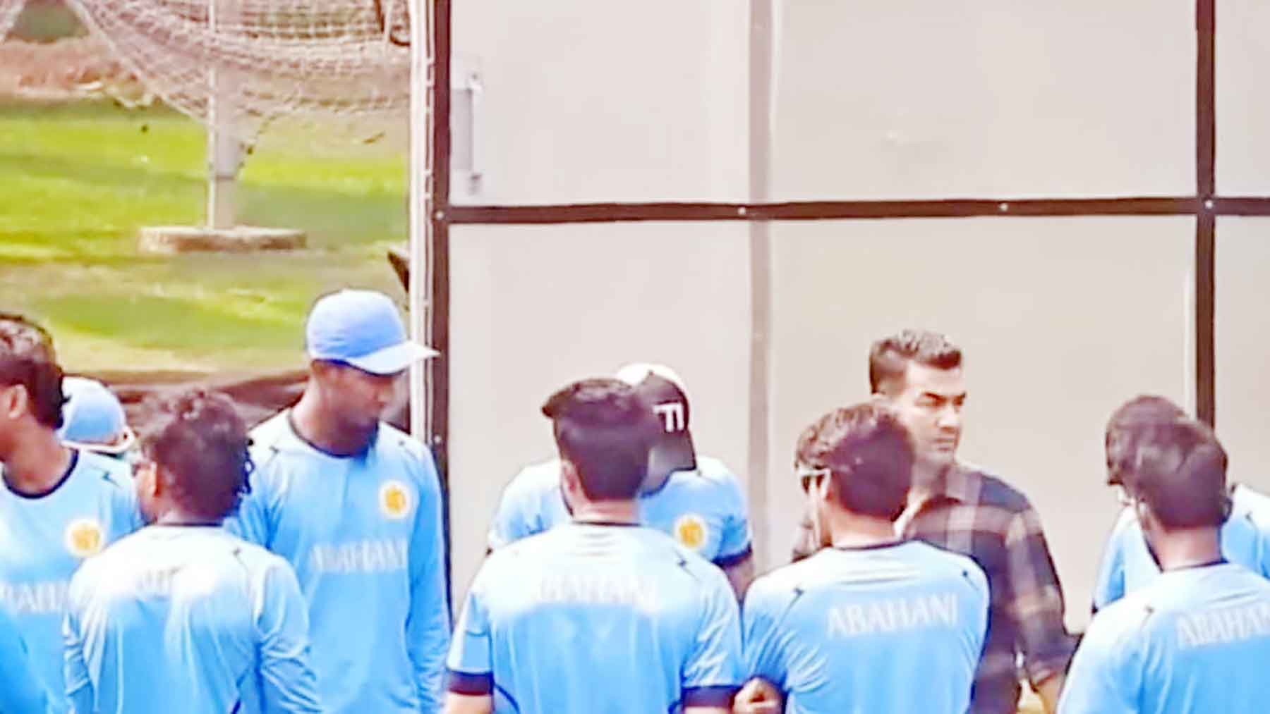 দুই ম্যাচে প্রায় ৫৭ ওভার ডট খেলেছে বাংলাদেশ!