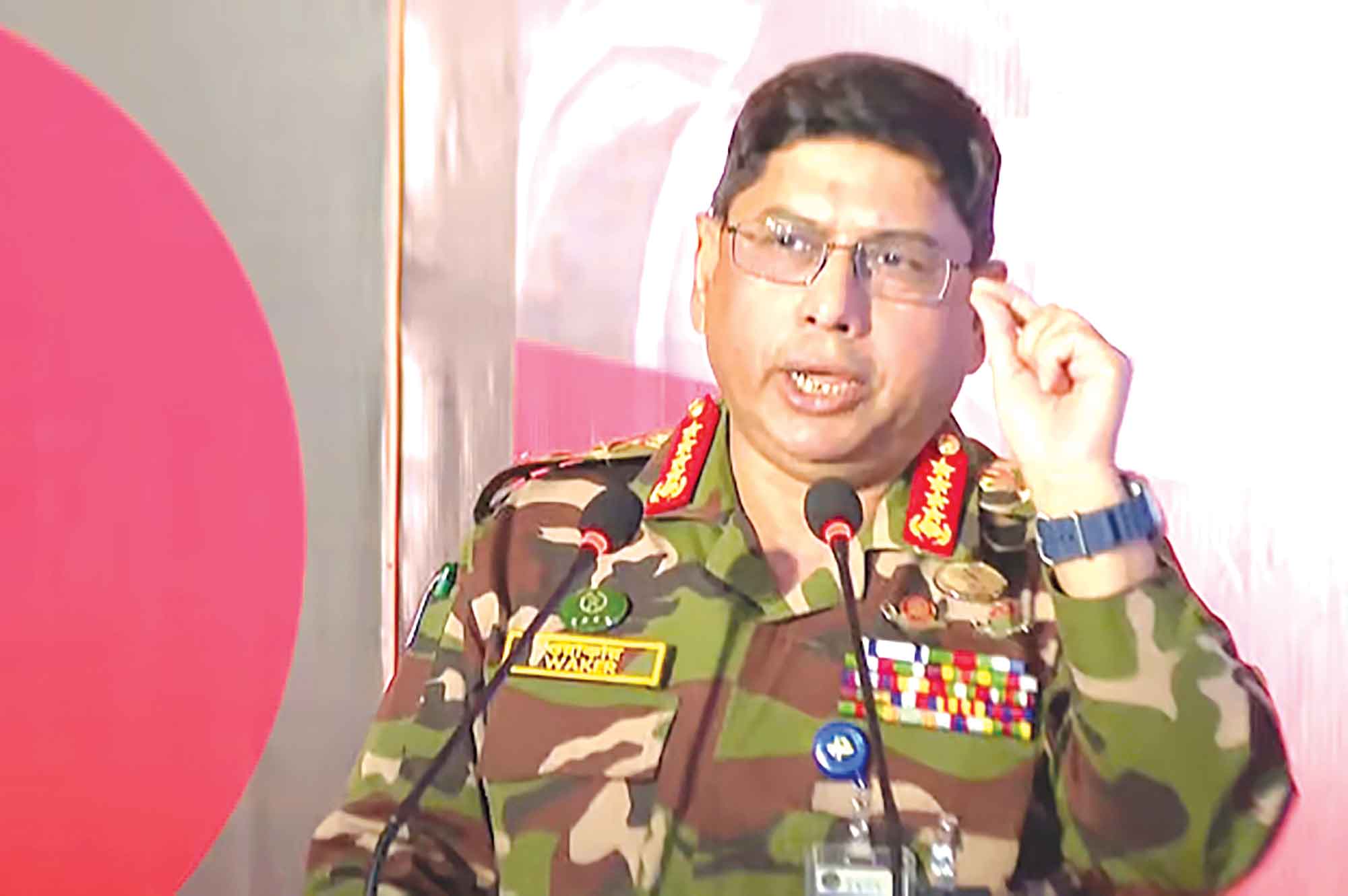 কাদা ছোড়াছুড়ি চললে সার্বভৌমত্ব বিপন্ন হবে