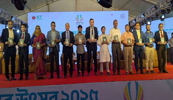 কুমিল্লা বিশ্ববিদ্যালয়ে তারুণ্য উৎসবে বর্ণাঢ্য আয়োজন