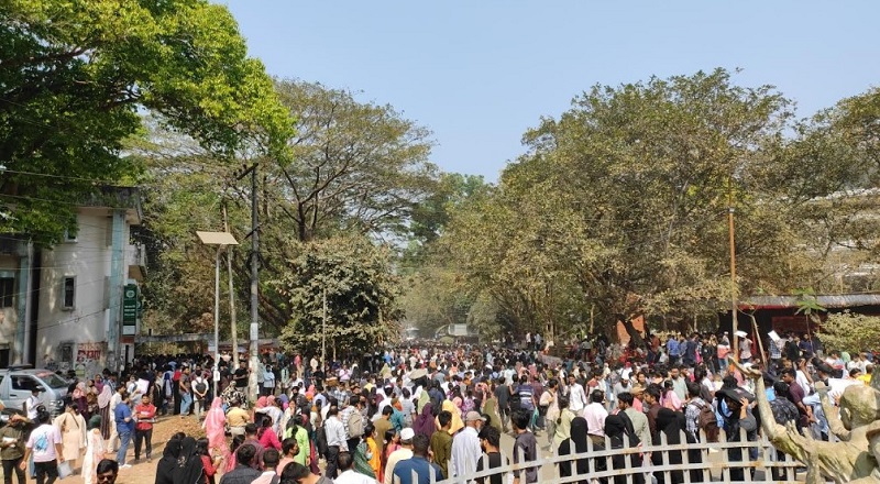চট্টগ্রাম বিশ্ববিদ্যালয়ের ‘এ’ ইউনিটের ভর্তি পরীক্ষা অনুষ্ঠিত 