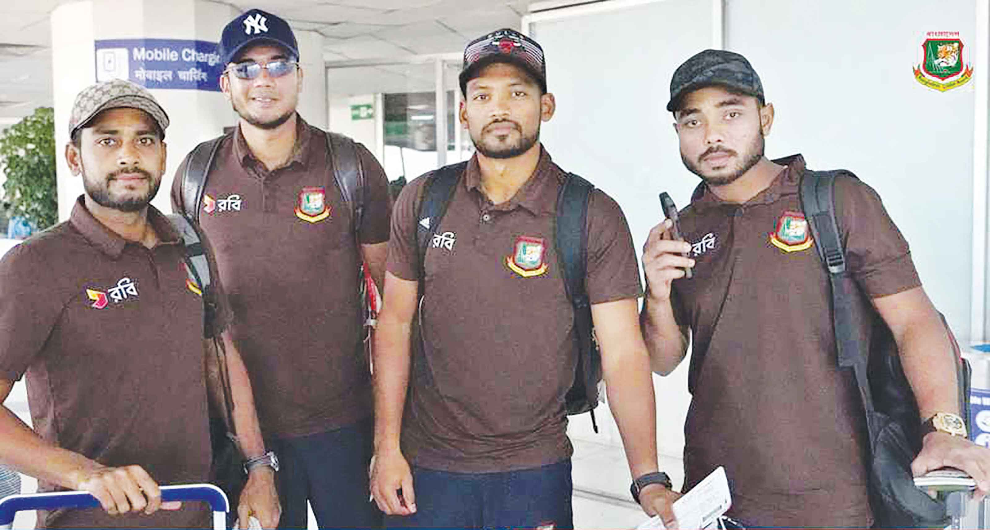 ব্যর্থ মিশন শেষে ভগ্ন হৃদয়ে দেশে ফিরলেন শান্তরা