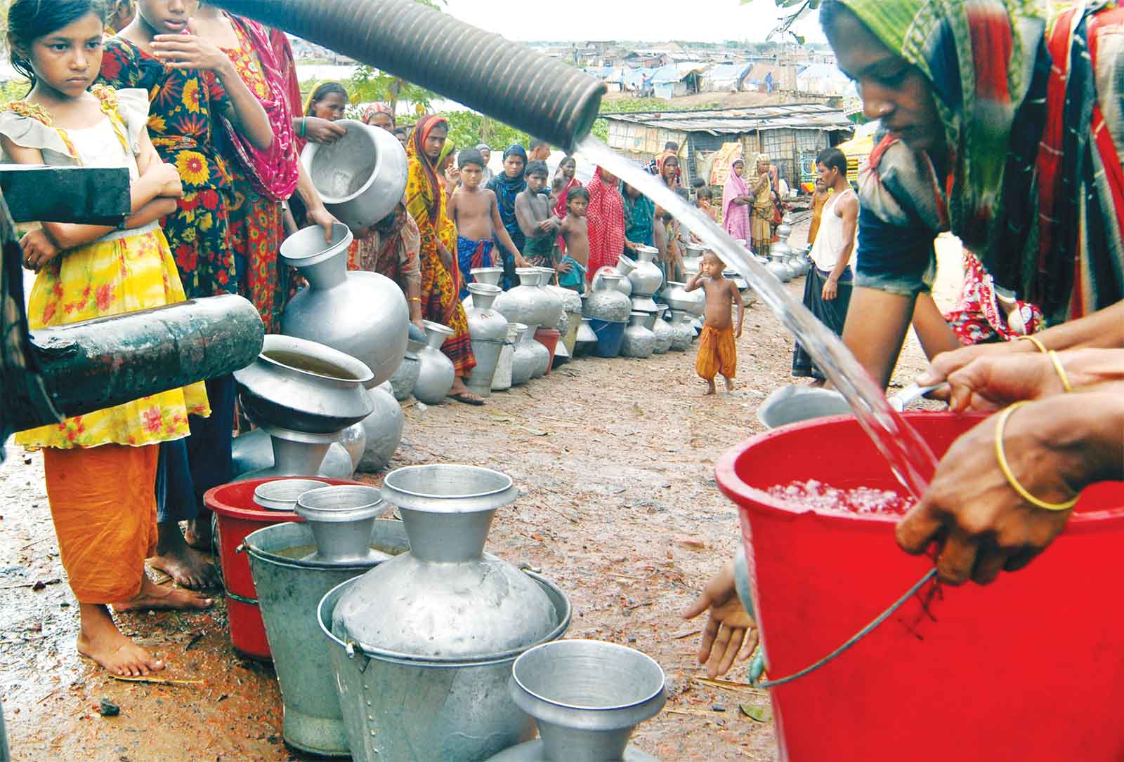 চট্টগ্রামে রমজানে পানি নিয়ে চরম ভোগান্তি