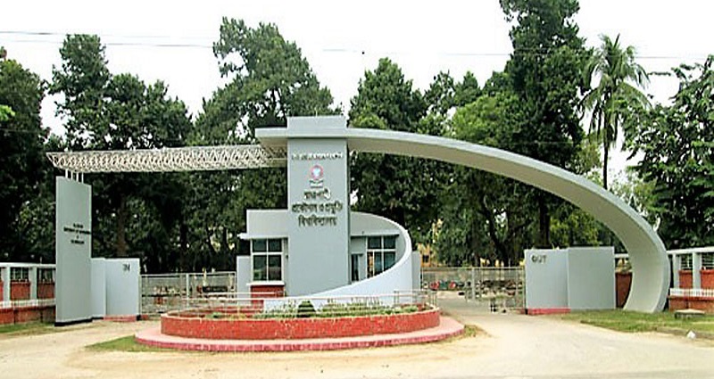 জুলাই অভ্যুত্থানে হামলা, কর্মস্থলে অনুপস্থিত: রুয়েট শিক্ষকসহ ৩ জন বরখাস্ত