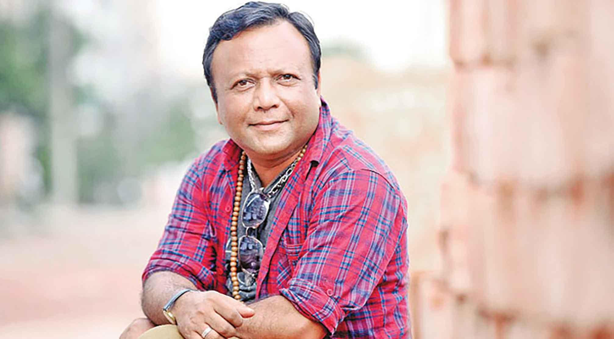 সেঞ্চুরির পথে মুকিত জাকারিয়া