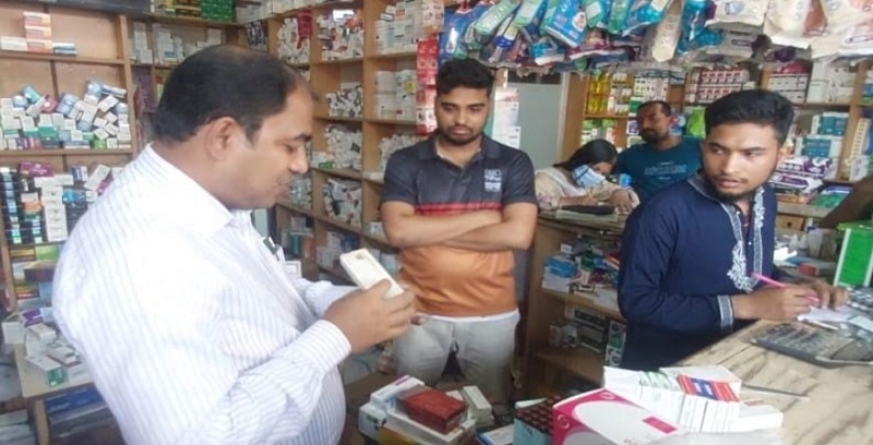 পুঠিয়ায় ভোক্তা অধিদপ্তরের অভিযান