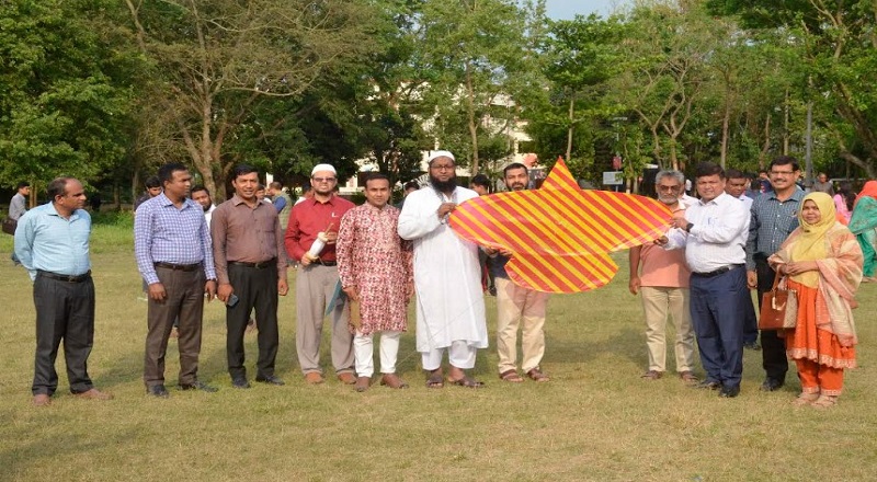 বেরোবিতে চৈত্র সংক্রান্তি উপলক্ষে ঘুড়ি উৎসব 