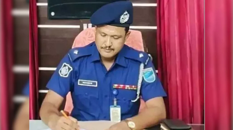 ‘১৮ লাখ টাকার কাজে ১০ লাখ লাভ করলা, ১০ টাকার জিলাপি খাওয়াইলা না’