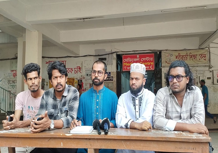 ‘লাল ফিতা’র দৌরাত্ম্যে জবি প্রশাসন: ছাত্র অধিকার পরিষদ সভাপতি