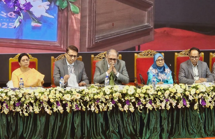 মাতৃ ও শিশু স্বাস্থ্য সুরক্ষায় সকলকে ঐক্যবদ্ধ ভাবে কাজ করতে হবে: স্বাস্থ্য উপদেষ্টা