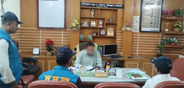 চুনারুঘাট হাসপাতালে দুদকের অভিযান 