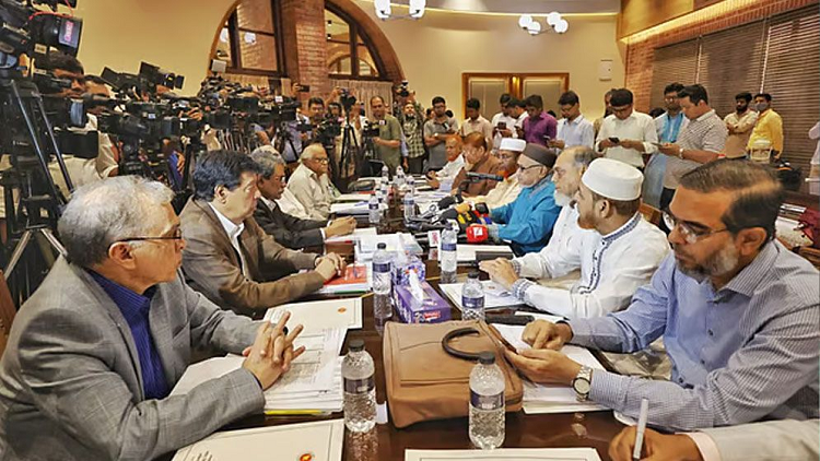 ফ্যাসিবাদবিরোধী নিরন্তর সংগ্রামে জামায়াত কর্মীরা প্রাণ দিয়েছেন: আলী রীয়াজ