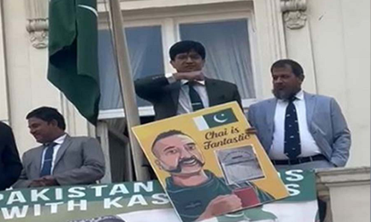 লন্ডনে ভারতীয়দের গলা কেটে নেবার হুমকি পাক উপদেষ্টার