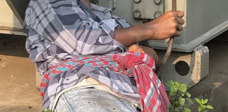কুষ্টিয়ায় পল্লী বিদ্যুতের সাব ষ্টেশনে চুরি করতে গিয়ে চোরের মৃত্যু