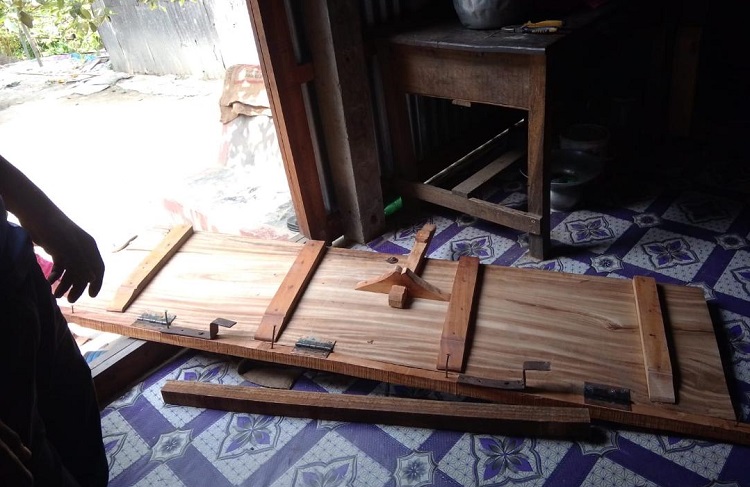 আড়াইহাজারে কৃষকের বাড়িতে দুর্ধর্ষ ডাকাতি