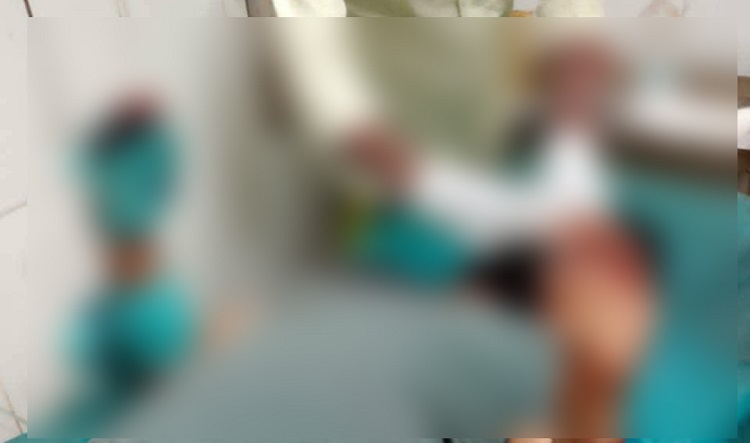 রাজশাহীতে সেচ্ছাসেবক লীগ নেতাকে কুপিয়ে জখম