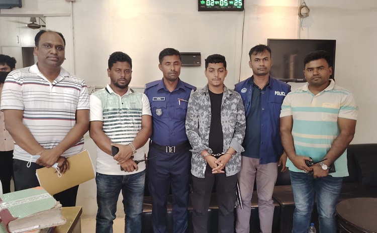কসবায় চাচাতো ভাইকে ছুরিকাঘাতে খুন, যুবক গ্রেপ্তার