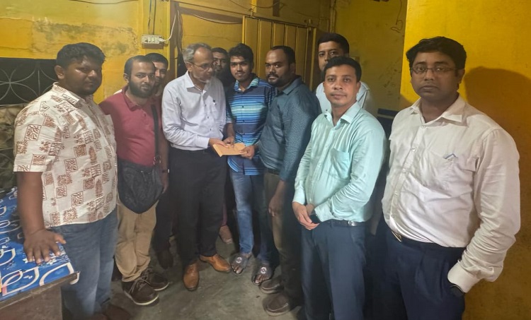 জুলাই আন্দোলনে দৃষ্টি শক্তি হারানো রায়হানের পাশে তারেক রহমান