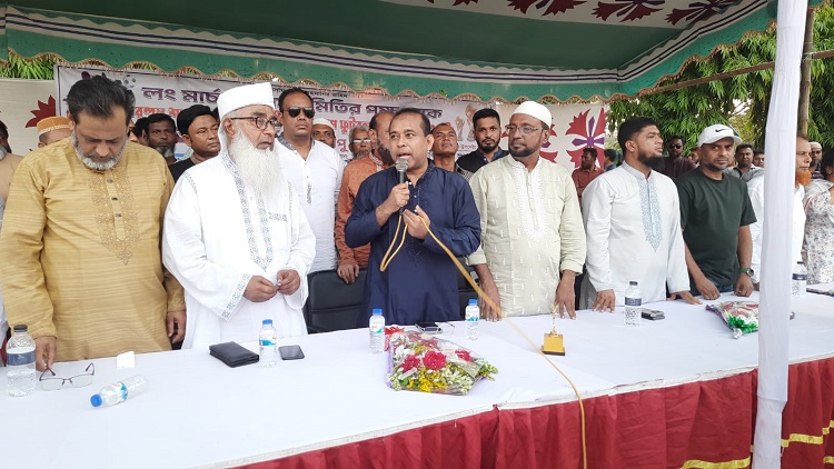 লৌহজংয়ে বিএনপি নেতা শাজাহান খান স্মৃতি ফুটবল টুর্নামেন্টের  উদ্বোধন