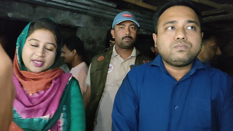 দামুড়হুদায় কৃষকের প্রণোদনার সার মজুত, জরিমানা