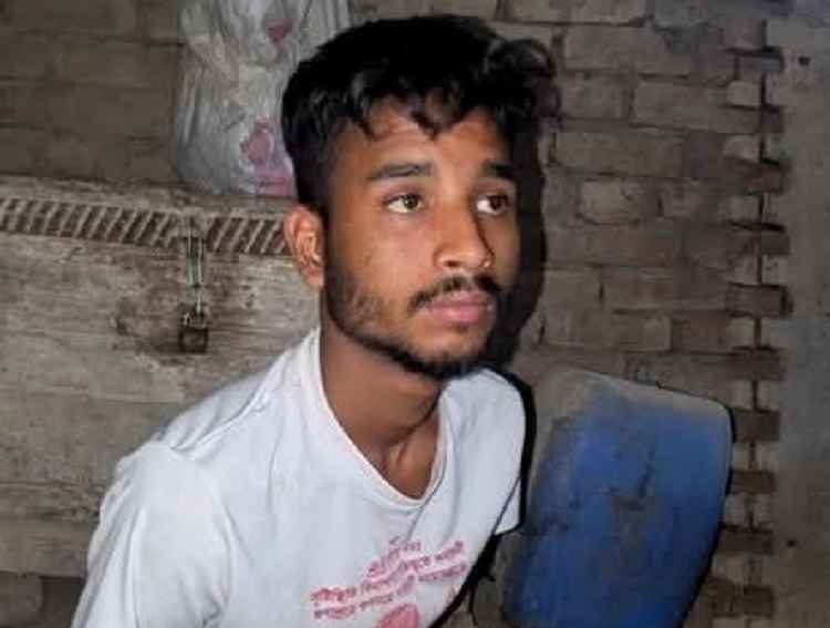 মহানবী (সা.) কে কটুক্তি করে ফেসবুক পোস্ট, যুবক আটক