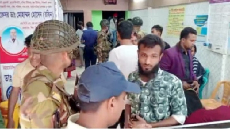 মায়ের হাসি ডায়াগনস্টিক সেন্টারে সেনাবাহিনীর অভিযান