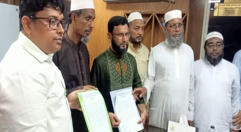 মুসাপুর রেগুলেটর নির্মনের দাবীতে মানববন্ধন ও স্মারক লিপি প্রদান