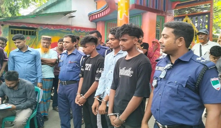 শ্যামনগরে এসএসসি পরীক্ষার্থীদের উত্যক্ত করার দায়ে ৩ বখাটের কারাদণ্ড 