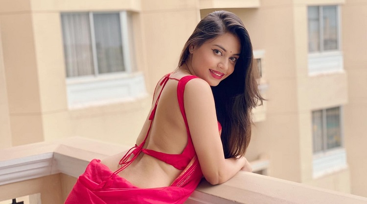 আমাকে ওয়েস্টার্ন পোশাকে ভালো লাগে : মারিয়া মিম