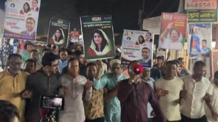 খালেদা জিয়া ও ডাঃ জুবাইদাকে স্বাগত জানিয়ে ফেঞ্চুগঞ্জে মিছিল