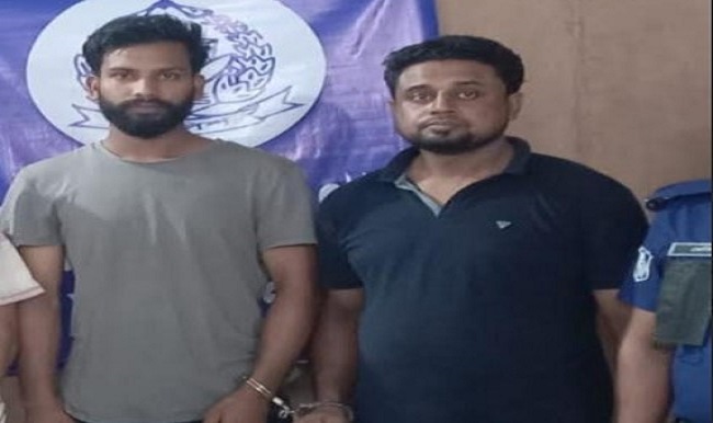 আড়াইহাজারে থানা ভাংচুরের মামলায় ২ আসামী গ্রেফতার