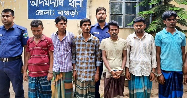আদমদীঘিতে সাজাপ্রাপ্তসহ ২২ জন গ্রেপ্তার