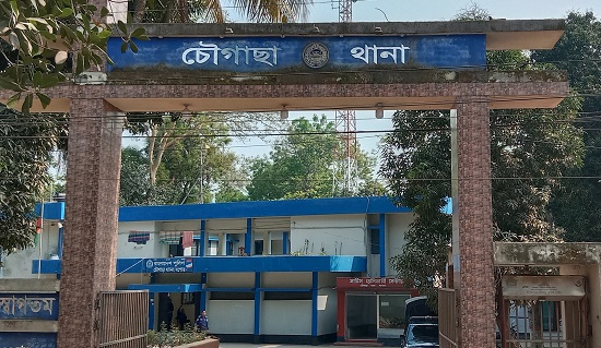 চৌগাছায় আসামি ধরতে গিয়ে হামলার শিকার ওসিসহ ৭ পুলিশ সদস্য