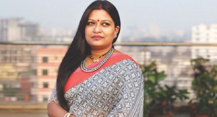 নির্মাতা চয়নিকা চৌধুরীর বিরুদ্ধে গ্রেফতারি পরোয়ানা