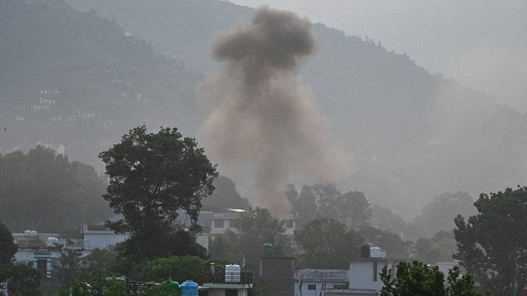 এবার ভারতে পাকিস্তানের ভয়াবহ হামলায় নিহত ৬, আহত ৩০