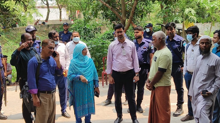 কেরানীগঞ্জে নির্মাণাধীন ১৯তলা ভবনে রাজউকের অভিযান