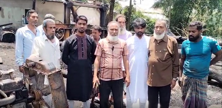 দাগনভূঁঞায় দূর্বৃত্তের আগুনে ছাই খাজা স মিল