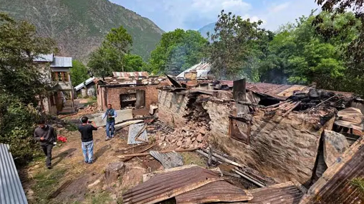 পাকিস্তানের গোলাবর্ষণে ভারতীয় সেনা নিহত