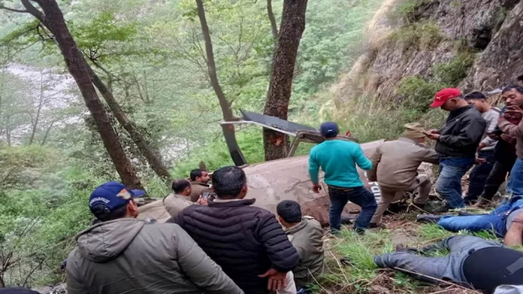 ভারতে হেলিকপ্টার বিধ্বস্ত, নিহত ৪, আহত ২