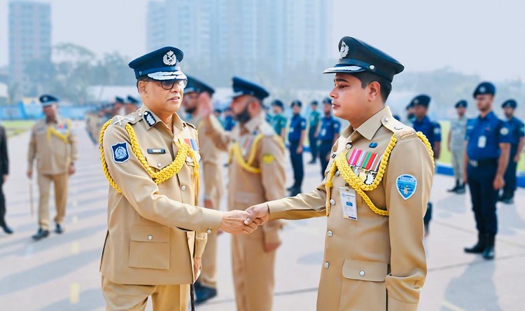 আইজিপি পুরস্কারে ভূষিত এডিশনার এসপি মোহাম্মদ ইব্রাহীম