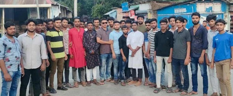 রূপসায় ছাত্রদলের আনন্দ মিছিল