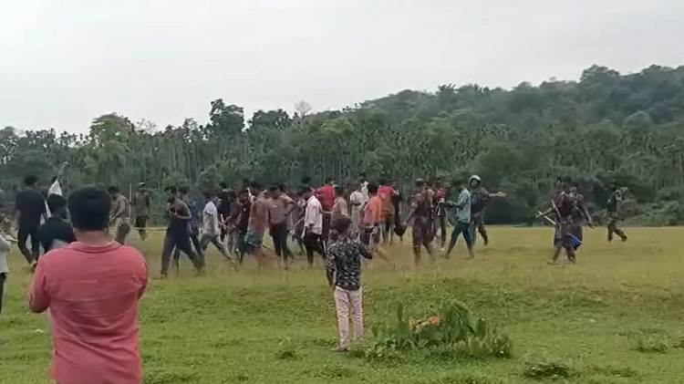 সিলেটে খেলার মাঠ নিয়ে বিএসএফ-স্থানীয়দের মধ্যে উত্তেজনা