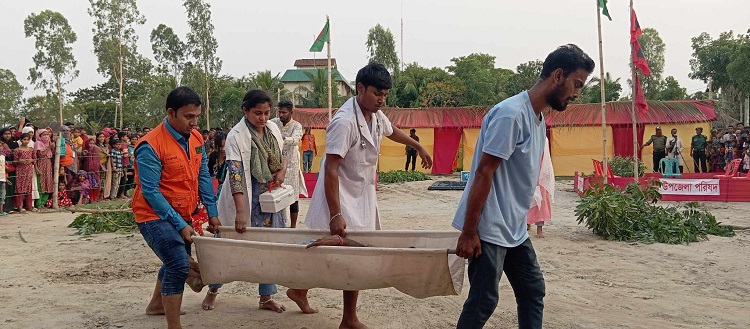 শ্যামনগরে দুর্যোগ বিষয়ক মাঠ মহড়া ‘সাগর পাড়ের জীবন যুদ্ধ’