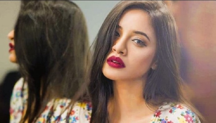ওড়না-হিজাব পরে ঠিকমতো খেলা যায়না: তিশা