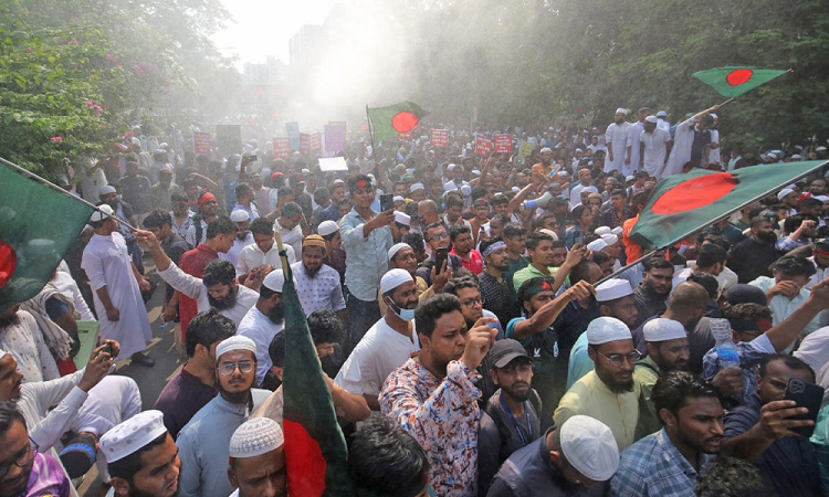আওয়ামী লীগ নিষিদ্ধ হওয়ার আগ পর্যন্ত শাহবাগ ‘ব্লকেড’