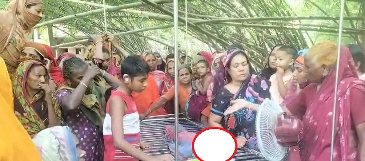 গাংনীতে গরু বোঝাই ট্রলির  চাপায় শিশু নিহত