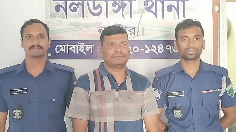 নলডাঙ্গার সাবেক পৌর মেয়র মনির গ্রেপ্তার