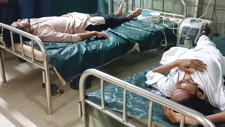 রূপগঞ্জে হামলা ভাংচুর ঘটনায় থানায় অভিযোগ