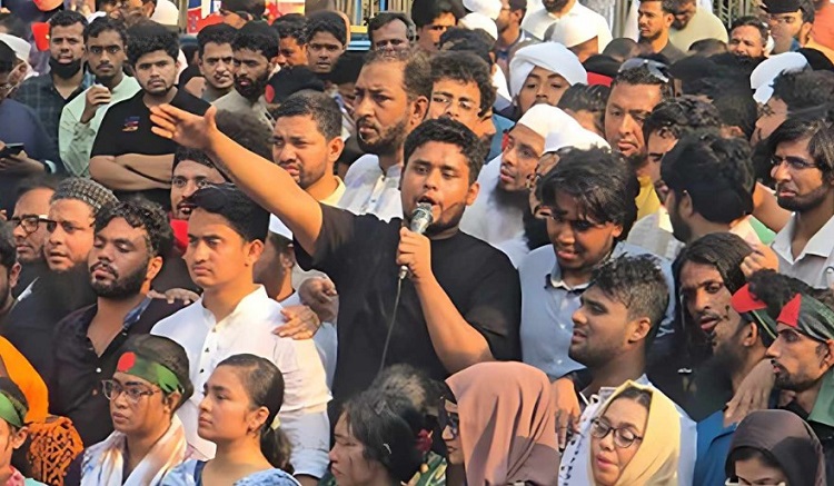 ফ্যাসিবাদীরাই আ. লীগ নিষিদ্ধ চায় না: হাসনাত