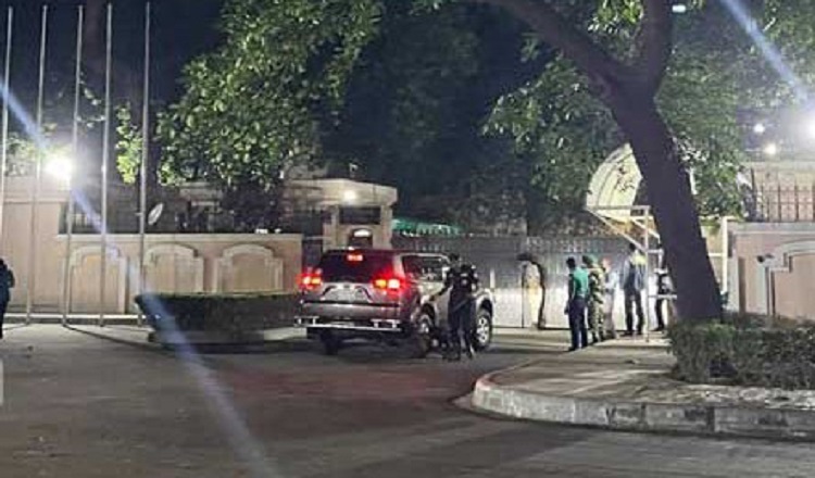 উপদেষ্টা পরিষদের জরুরি বৈঠক শুরু