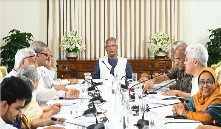 উপদেষ্টা পরিষদের জরুরি বৈঠক শুরু